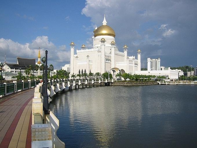 Hành khách có nhu cầu du lịch hay di chuyển đến Brunei, muốn sở hữu cho mình những tấm vé máy bay gi